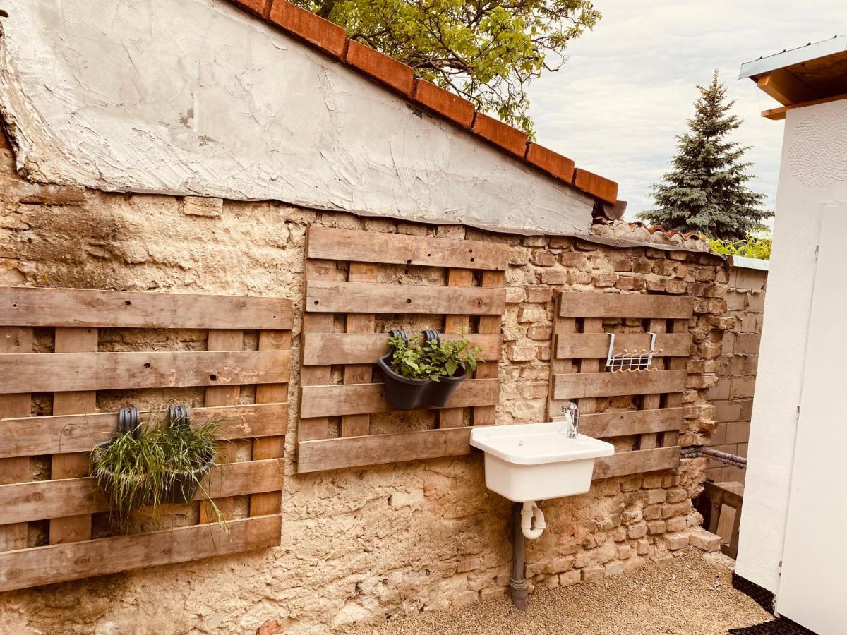 Chatky Daniel-Mikulov, A Private Campsite Just For You Zewnętrze zdjęcie