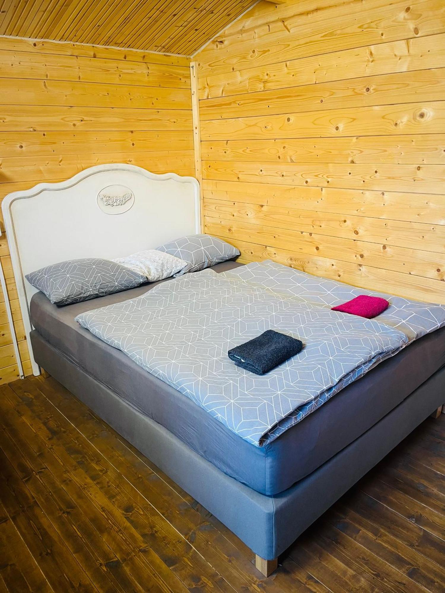 Chatky Daniel-Mikulov, A Private Campsite Just For You Zewnętrze zdjęcie